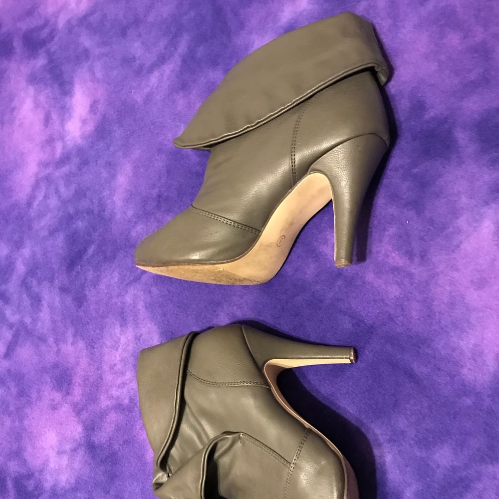 Gray booties - Picture 2 of 5
